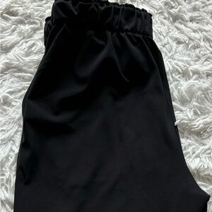 Lululemon high rise size 6 black joggers